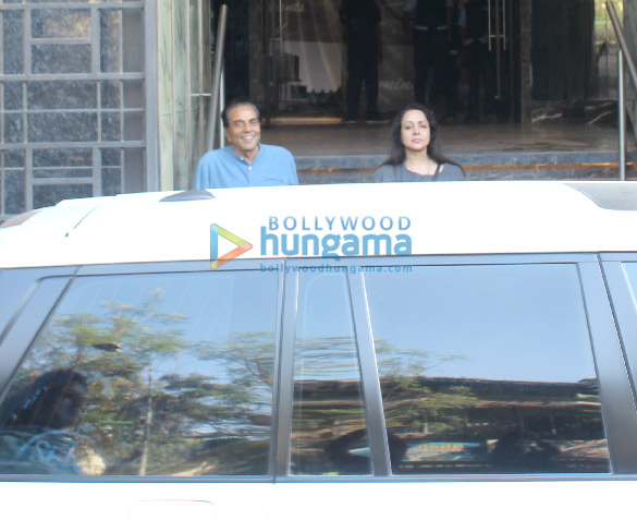 dharmendra and hema malini spotted at indigo in bandra 2