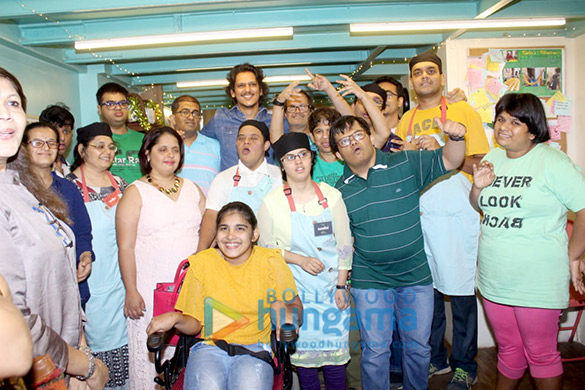 gully boy actor vijay varma spotted at an event in juhu 1