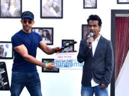 Hrithik Roshan, Ameesha Patel, Kiara Advani and others grace the launch of Vikram Phadnis’ new film Smile Please