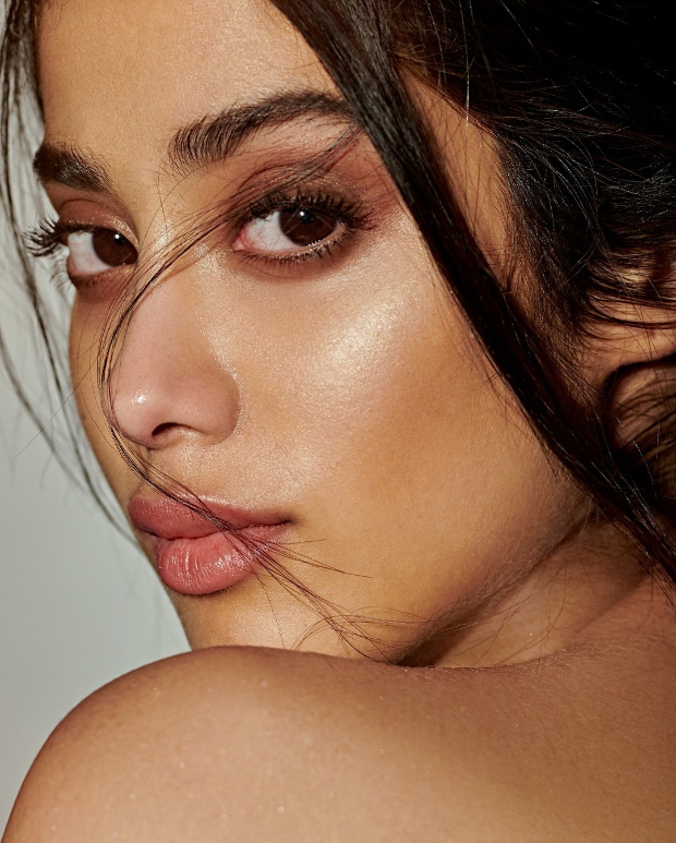 Janhvi Kapoor in Julian Macdonald for a photoshoot (4)