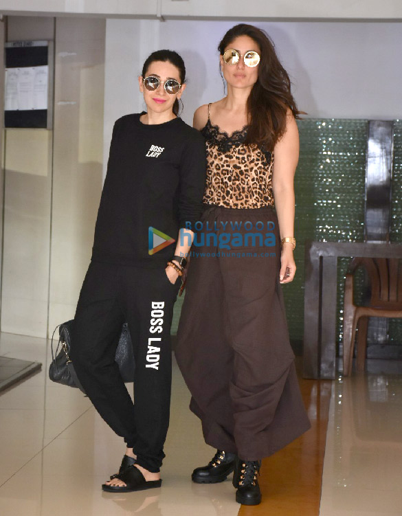 kareena kapoor khan and karisma kapoor spotted in bandra 5