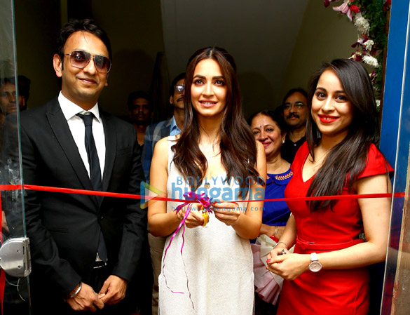 kriti kharbanda graces the launch of the assure clinic in bangalore 1