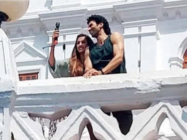 LEAKED! Aditya Roy Kapur and Disha Patani are all smiles on the sets of Malang in Goa LEAKED! Aditya Roy Kapur and Disha Patani are all smiles on the sets of Malang in Goa
