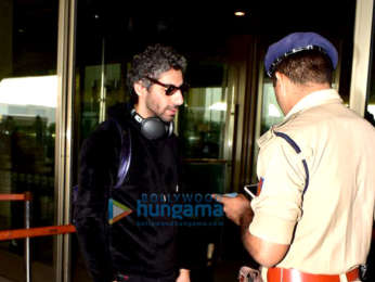 Lisa Haydon, Hansika Motwani and others snapped at the airport
