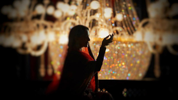 These stills from Kalank will only make you want to skip to April 17
