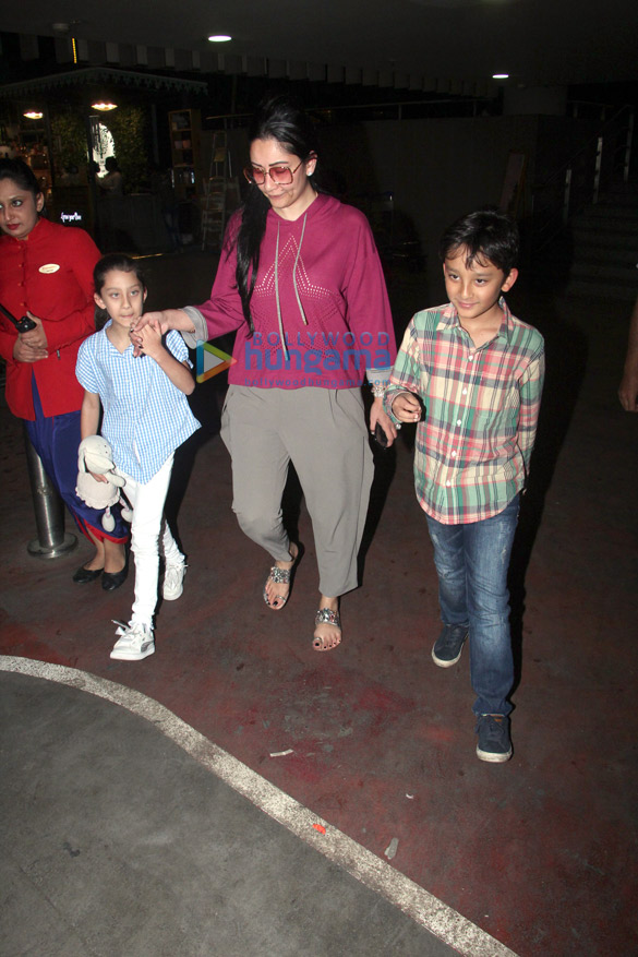 Manyata Dutt, Sara Ali Khan and Suniel Shetty snapped at the airport