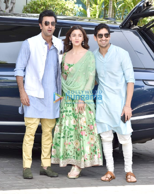 Ranbir Kapoor, Alia Bhatt and Ayan Mukerji snapped at the airport