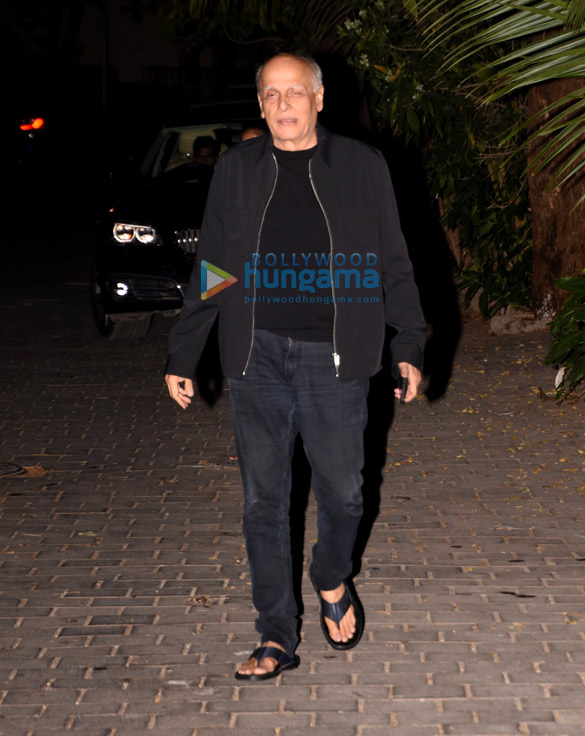 ranbir kapoor pooja bhatt karan johar and others grace alia bhatts birthday party 5