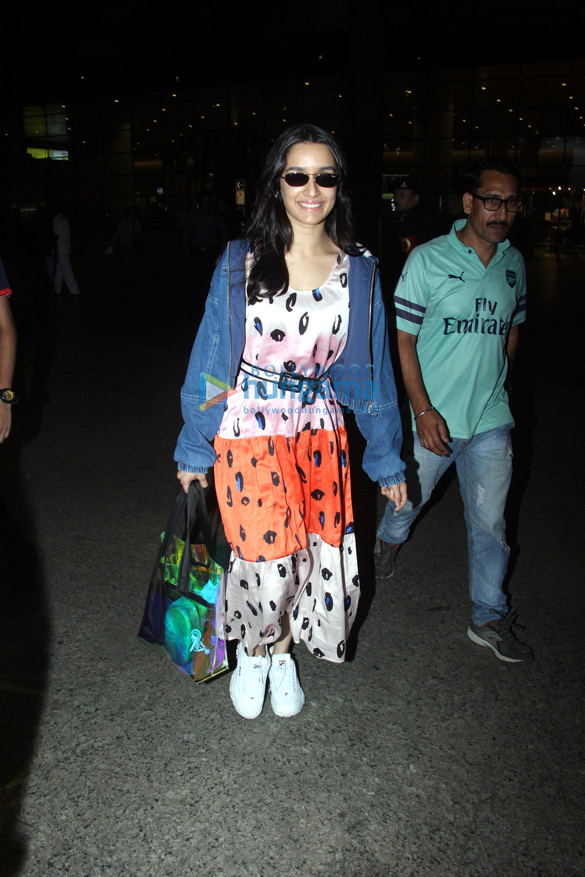 ranveer singh deepika padukone shraddha kapoor and others snapped at the airport 2