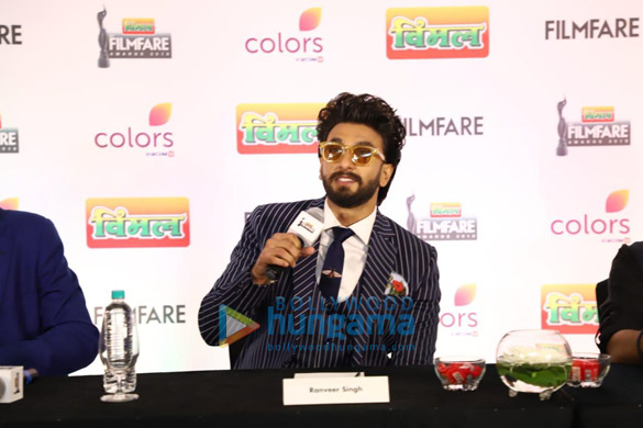 ranveer singh snapped during filmfare 2019 press conference 3