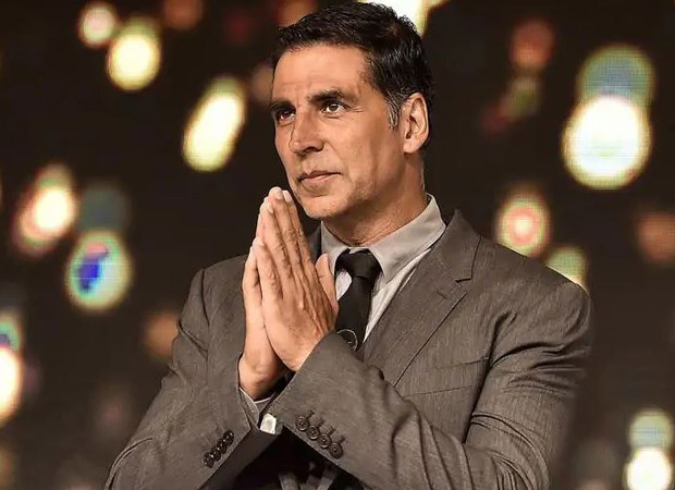 Wow! Akshay Kumar does this yet another charity work where he donated Rs. 1 lakh to approximately 100 brides Wow! Akshay Kumar does this yet another charity work where he donated Rs. 1 lakh to approximately 100 brides
