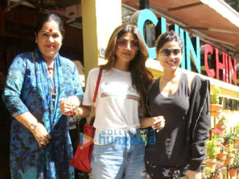 Shilpa Shetty snapped with her family at Chin Chin Chu restaurant in Juhu