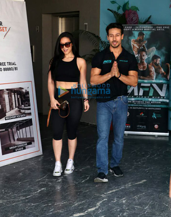tiger shroff and krishna shroff promote matrix fight night at mma matrix in bandra 4