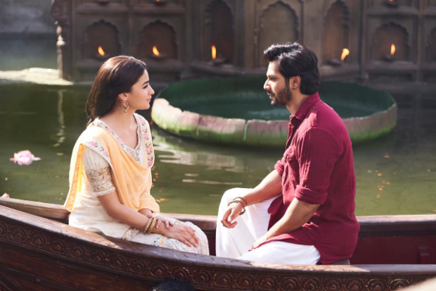 Varun Dhawan, Alia Bhatt, Sanjay Dutt, Madhuri Dixit, Aditya Roy Kapur and Sonakshi Sinha to feature in an intense romantic title track for Kalank Varun Dhawan, Alia Bhatt, Sanjay Dutt, Madhuri Dixit, Aditya Roy Kapur and Sonakshi Sinha to feature in an intense romantic title track for Kalank