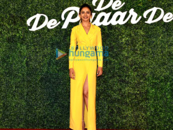 Ajay Devgn, Rakul Preet Singh and Tabu grace the trailer launch of De De Pyaar De