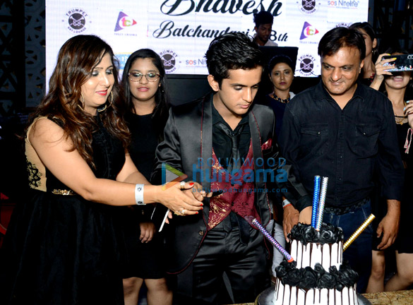 bhavesh balchandani celebrated his 18th birthday with friends and family at trumpet sky lounge 1