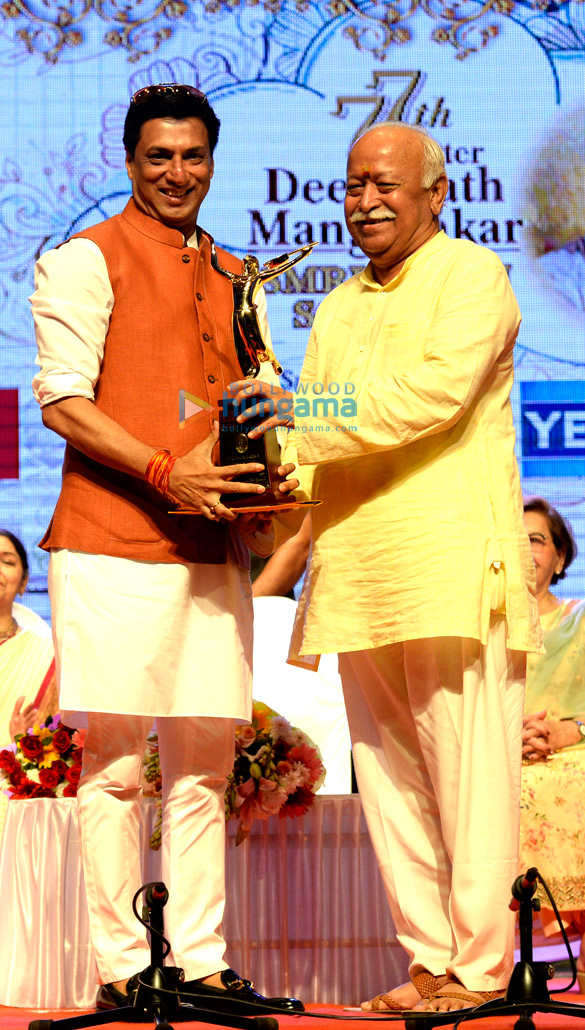Celebs grace the 77th Master Deenanath Mangeshkar Smruti Pratishthan Awards Celebs grace the 77th Master Deenanath Mangeshkar Smruti Pratishthan Awards
