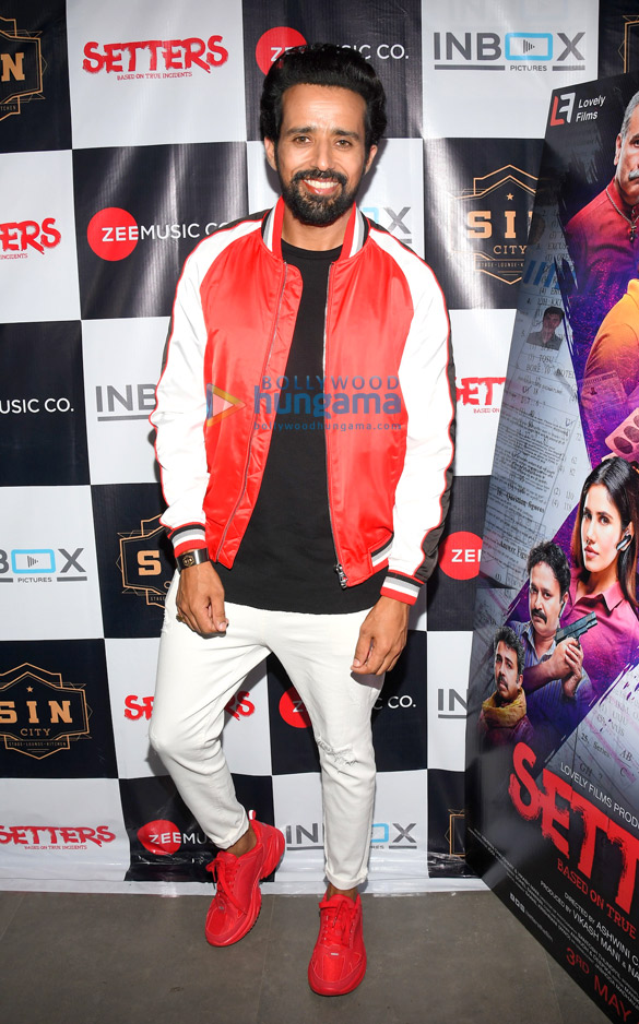 celebs grace the music launch of setters 8