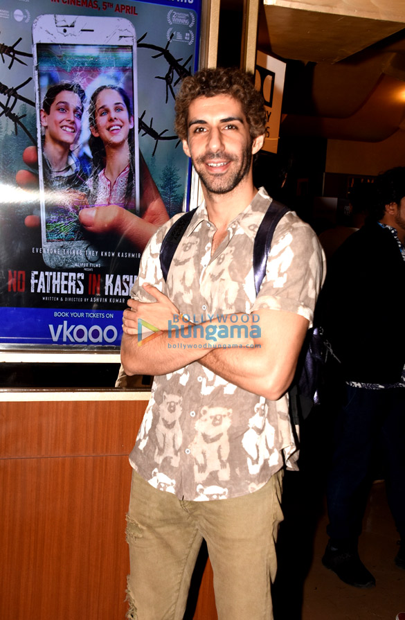 celebs grace the screening of no fathers in kashmir 5 2