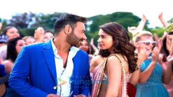 Movie Stills Of The Movie De De Pyaar De