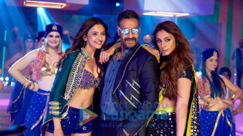 Movie Stills Of The Movie De De Pyaar De