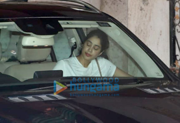 ishaan khatter and janhvi kapoor spotted at the gym 2