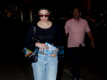 Jacqueline Fernandez, Sunny Leone and others snapped at the airport