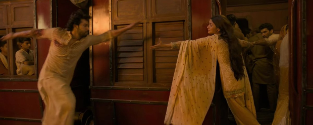 KALANK: Alia Bhatt and Varun Dhawan starrer inspires funny memes after trailer launch