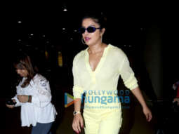 Priyanka Chopra Jonas, Pooja Chopra and others snapped at the airport
