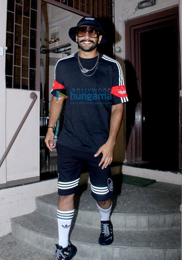 ranveer singh spotted at a recording studio in bandra 2 2