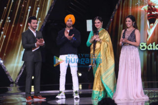 Rekha snapped on the sets of Rising Star
