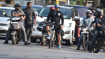 Salman Khan spotted at Andheri