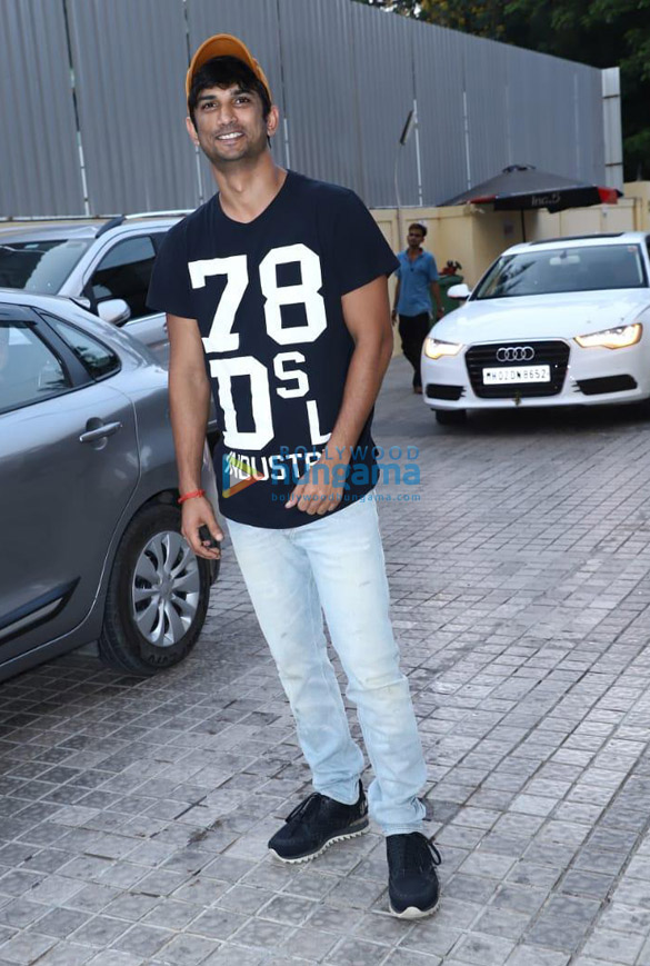 tara sutaria sushant singh rajput and others spotted at pvr in juhu 4