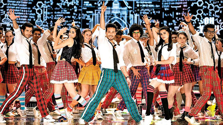 Student Of The Year 2 | PUBLIC REVIEW | First Day First Show | Tiger Shroff | Tara Sutaria | Ananya Panday