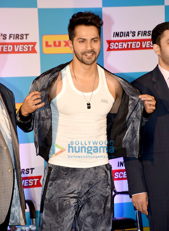 varun dhawan graces the launch of lux cozi scented vests 3