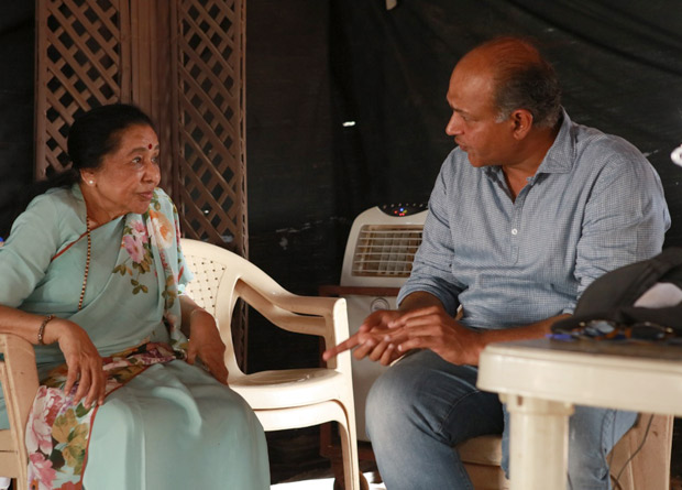 Singer Asha Bhosle turns director on the sets of Arjun Kapoor, Kriti Sanon, Sanjay Dutt starrer Panipat