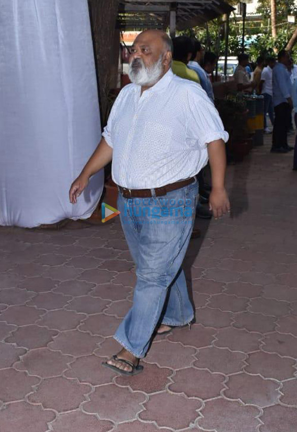 celebs attend prayer meet of ajay devgns father veeru devgan 23