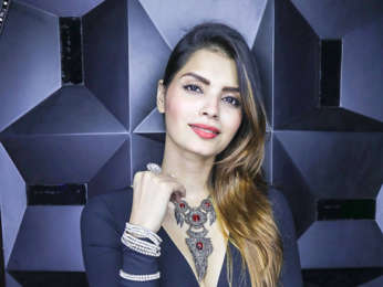 Celebs grace Vindu Dara Singh's birthday bash