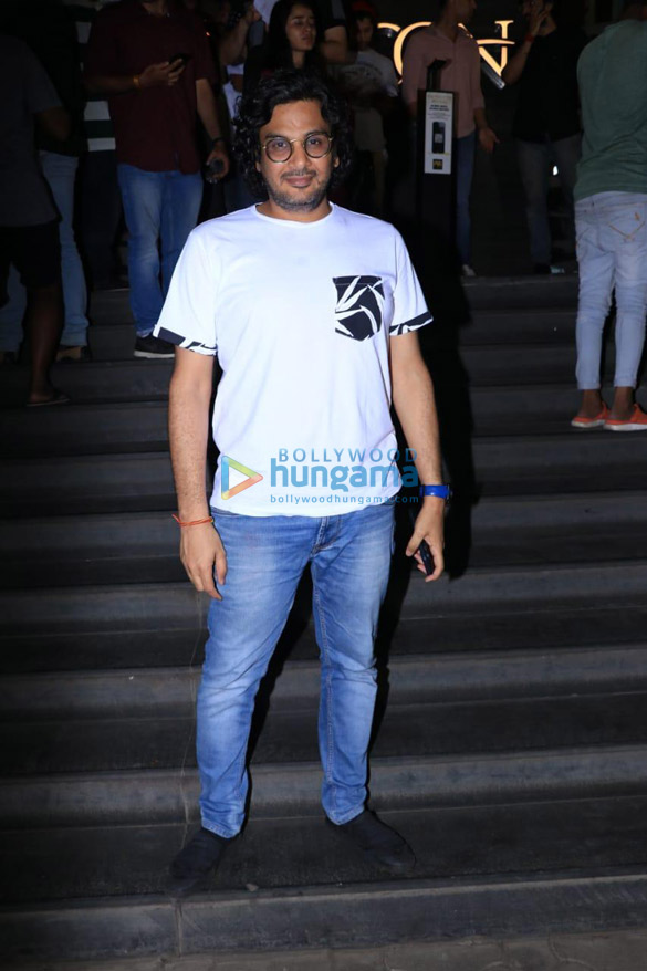 celebs snapped at the special screening of de de pyaar de 11