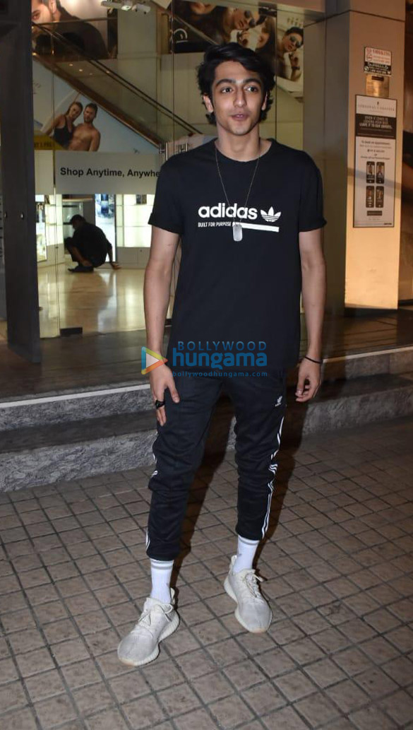 celebs snapped at the special screening of student of the year 2 2 3