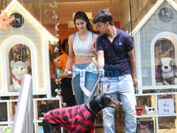 Disha Patani snapped at a pet shop in Bandra