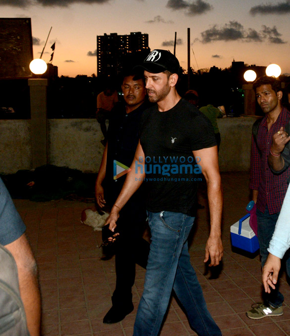 Hrithik Roshan snapped at the Versova jetty Hrithik Roshan snapped at the Versova jetty
