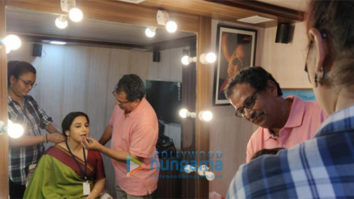 on the sets of the movie Mission Mangal