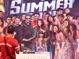 Photos: Abhishek Bachchan, Aishwarya Rai Bachchan and Aaradhya Bachchan snapped at Shiamak Davar’s Summer Funk show