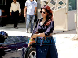Photos: Twinkle Khanna snapped at a clinic in Juhu