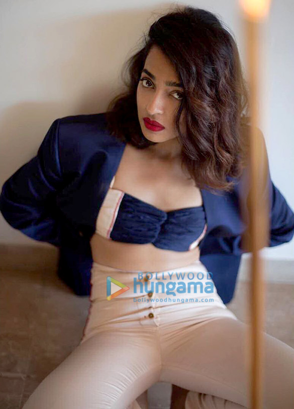 radhika apte 2 4