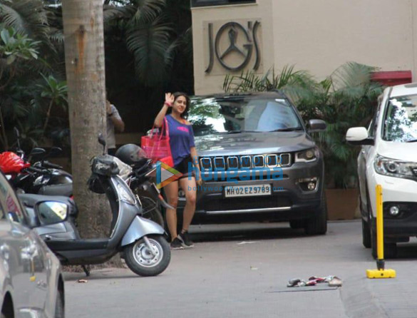 sara ali khan snapped at the gym in bandra 2 4