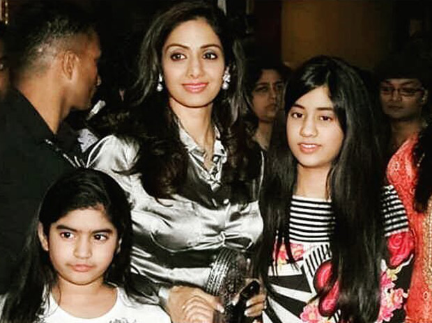 This throwback picture of Sridevi with daughters Janhvi Kapoor and Khushi Kapoor is going viral as social media fondly remembers her!