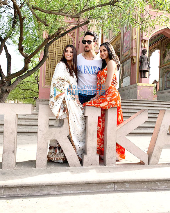 tiger shroff ananya pandey and tara sutaria snapped during student of the year 2 promotions in jaipur 3