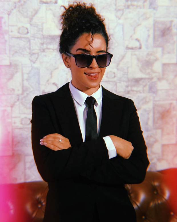 VIDEO: Here's the BTS of Sanya Malhotra transforming into an agent in Men In Black: International VIDEO: Here's the BTS of Sanya Malhotra transforming into an agent in Men In Black: International